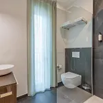 Icon H - Luxury & Apartment *