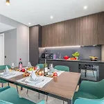 Icon H - Luxury & Apartment