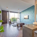Icon H - Luxury & Apartment *