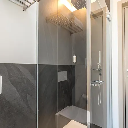 Icon H - Luxury & Appartement Lugano