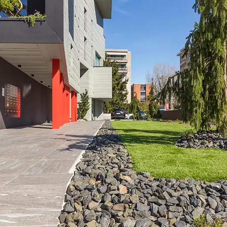 Icon H - Luxury & * Lugano