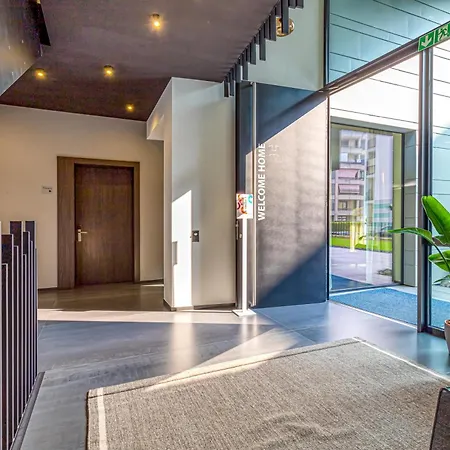 Icon H - Luxury & Lugano