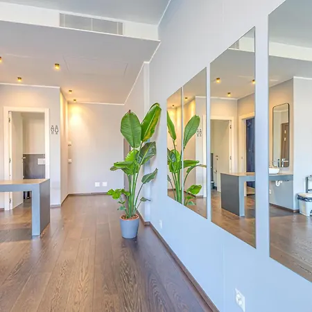 Icon H - Luxury & * Lugano