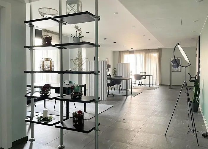 Icon H - Luxury & Lugano